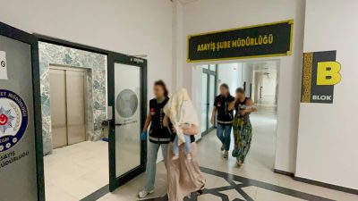 Kocaeli'nin Çayırova ilçesinde 1,6 milyon lira değerinde ziynet eşyası ve