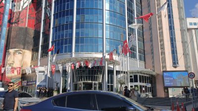 İzmit Belediye Başkanlığı tarafından düzenlenen ihalelerde, ihaleyi kazanan firmalar ile