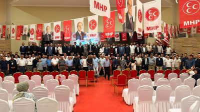 MHP Kandıra İlçe Kongresi'nde konuşan partililer, birlik ve beraberlik mesajları