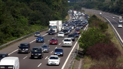 Haziran ayında 194 bin 740 adet taşıtın trafiğe kaydı yapıldı.
