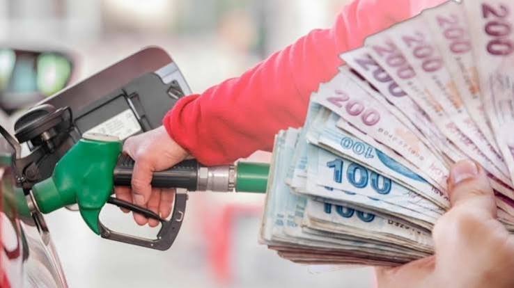  Küresel piyasalarda yükselen petrol fiyatları akaryakıt fiyatlarını etkilemeye devam ediyor.
