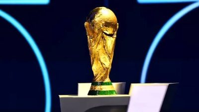 UEFA ve 55 üye federasyonu, FIFA'nın Dünya Kupası ve diğer