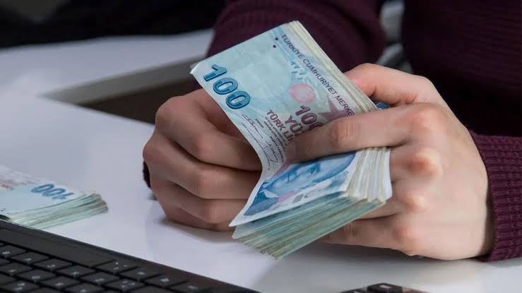 Resmi Gazete'de yayımlanan Cumhurbaşkanı Kararı ile Milli Eğitim Bakanlığı'nda yönetici