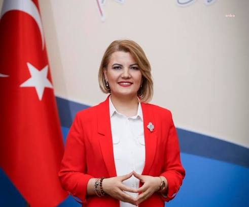 İstanbul Cumhuriyet Başsavcılığı'nın İzmit Belediyesi'ne yönelik yürüttüğü soruşturma kapsamında gözaltına