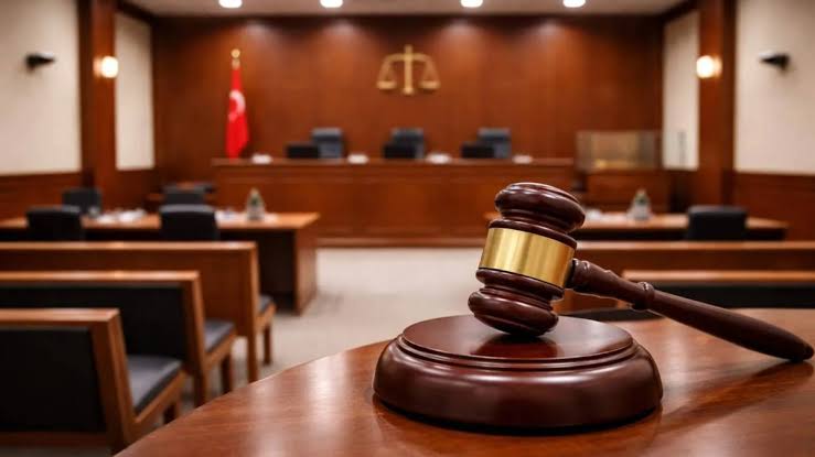Resmî Gazete'de yayımlanan yeni düzenlemeyle hukuk davalarında duruşmalar arasındaki süre