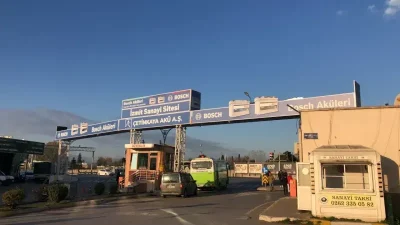 İzmit Sanayi Sitesi'nde bulunan 250 metrekarelik iş yeri, yedek parça