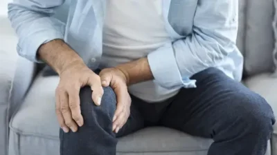 Hematoloji Uzmanı Dr. Sertaç Durusoy, "Tek bacakta ani gelişen şişlik