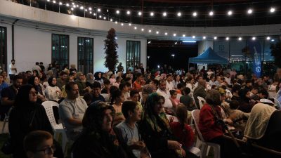 Kocaeli Büyükşehir Belediyesi’nin “Kütüphanemde Tiyatro Arası” etkinlikleri kapsamında düzenlediği açık