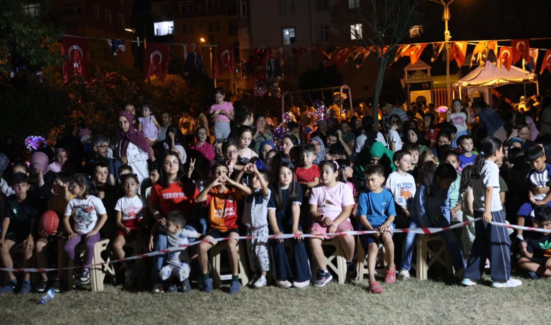 Derince’de yaz dönemini renklendiren Mahalle Şenlikleri, Barış Manço Parkı’ndaki etkinliklerle