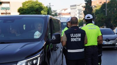 Kocaeli Büyükşehir Belediyesi ekipleri, Gebze ve Karamürsel’de emniyet birimleriyle koordineli
