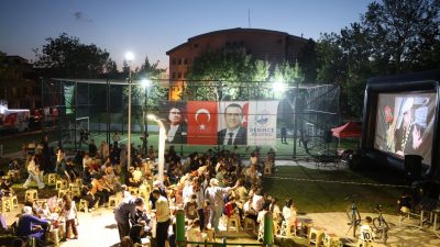 Derince Belediyesi'nin düzenlediği Yaz Sinema Günleri, İbn-i Sina Mahallesi Bekir
