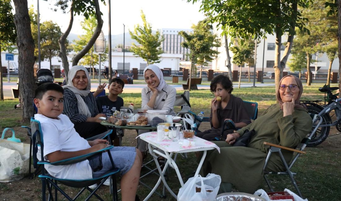 Kocaeli Büyükşehir Belediyesi’nin ortak yaşam alanlarını artırma vizyonuyla hayata geçirdiği