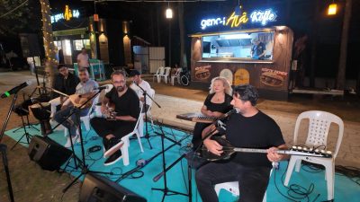 Başiskele Belediyesi Müzik Okulları öğrencileri, hafta sonları sahilde gerçekleştirecekleri dinletilerle