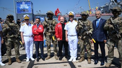 Ulaştırma ve Altyapı Bakanı Abdulkadir Uraloğlu, Kocaeli’de Gölcük Donanma Komutanlığında