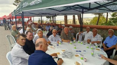 İzmit Yenice Mahallesi’nde geçmişlerin ruhuna ithafen Kur’an-ı Kerim ve Mevlid-i