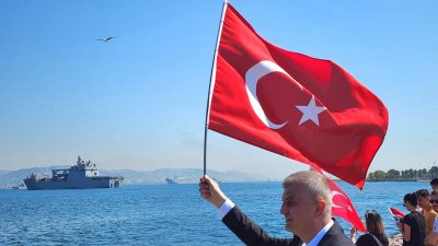 TEKNOFEST Mavi Vatan etkinlikleri kapsamında Türk Donanması’na ait savaş gemilerinin