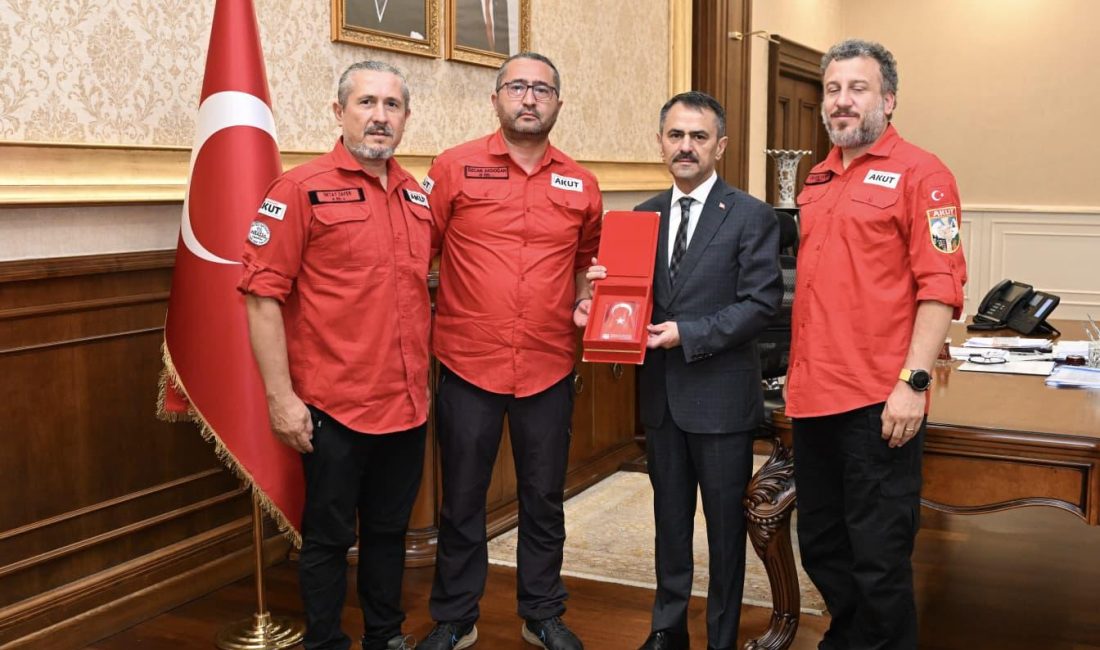 Çevre, Şehircilik ve İklim Değişikliği Bakanlığı Şube Müdürü ve AKUT