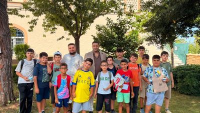 Milliyetçi Hareket Partisi (MHP) Darıca İlçe Başkanı Yavuz Furunci, yönetim