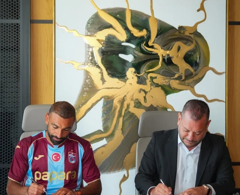Trabzonspor, dünyaca ünlü Mısırlı futbolcu Mohamed Salah ile 2 yıllık
