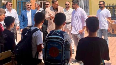 MHP Darıca İlçe Başkanı Yavuz Furunci ve ilçe yönetimi, Darıca'daki