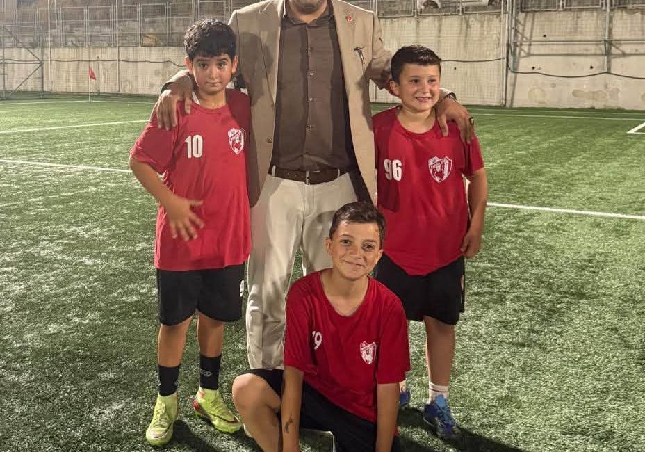 Milliyetçi Hareket Partisi (MHP) Darıca İlçe Başkanı Yavuz Furunci ve