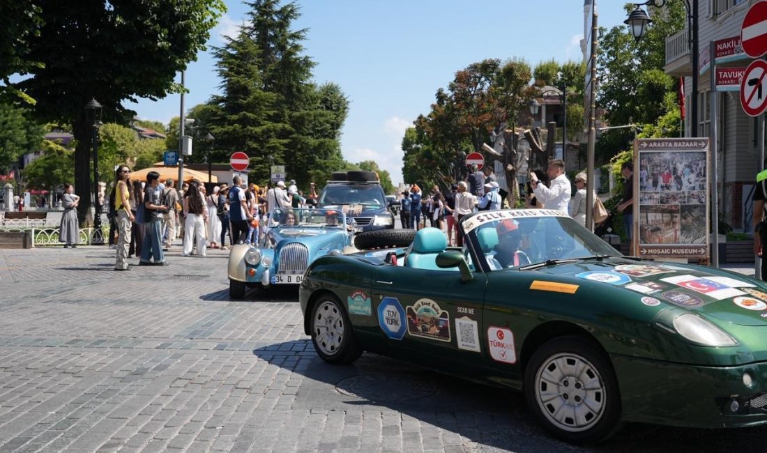 TÜVTÜRK'ün desteğiyle ilk kez düzenlenen Anadolu Dostluk Rallisi, İstanbul Sultanahmet'ten