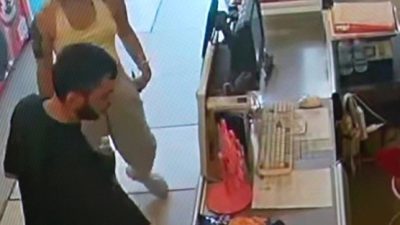 Kocaeli'nin Darıca ilçesinde misafirliğe gittiği evde tabancayla vurulması sonucu hayatını