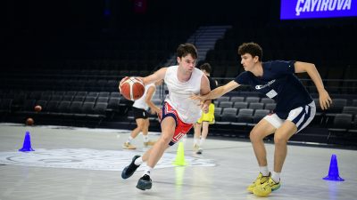 Basketbol Süper Ligi’ne yükselen Çayırova Belediyesi Basketbol Takımı, yeni sezon