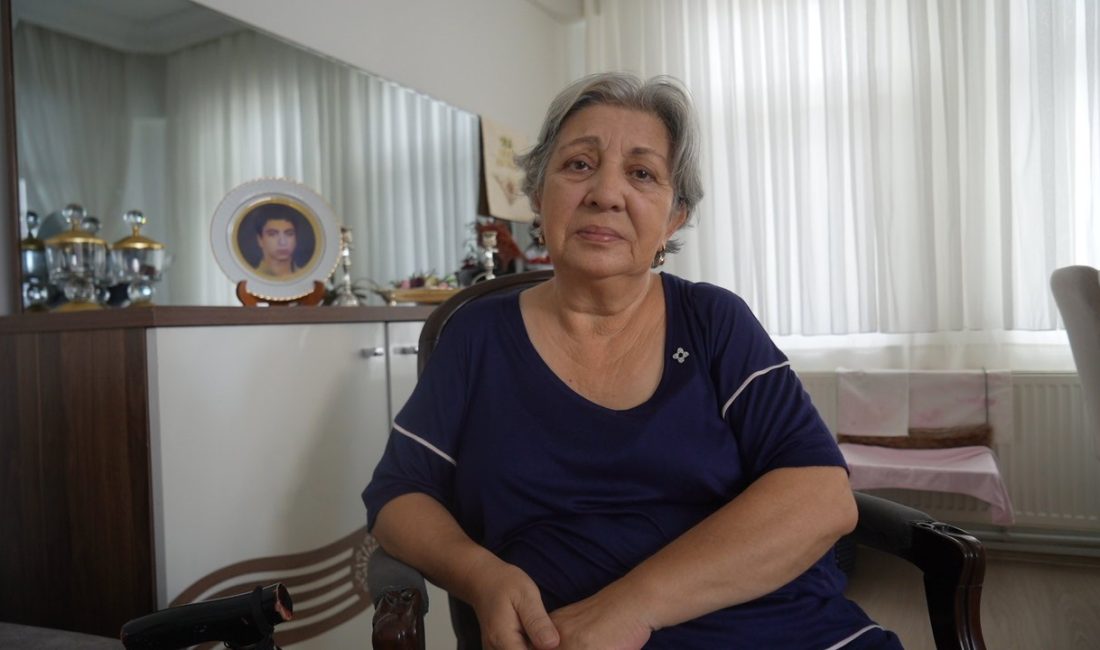 Kocaeli'de 17 Ağustos 1999 Marmara Depremi'nde enkazdan sağ çıkarılan ancak