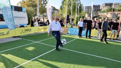 Darıca Belediyesi tarafından spor kültürünü geliştirmek amacıyla düzenlenen Ayak Tenisi