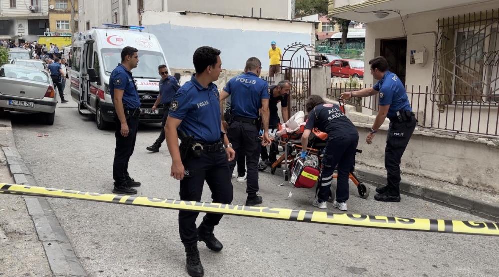 Kocaeli'nin İzmit ilçesinde bir şüpheli, eski eşinin evli olduğu kişiyi