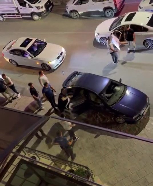 Kocaeli’nin İzmit ilçesinde iki farklı noktada meydana gelen kavga, cep