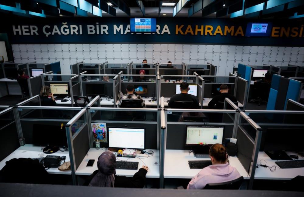 Kocaeli Büyükşehir Belediyesi’nin "Çek-İlet" uygulaması, vatandaşların talep, öneri ve şikayetlerini