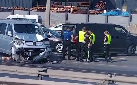 Kocaeli’nin Gebze ve Kartepe ilçelerinde meydana gelen iki ayrı zincirleme