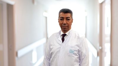 Yaşlı bireylerde yemek yerken öksürme, boğulma hissi, sürekli boğaz temizleme