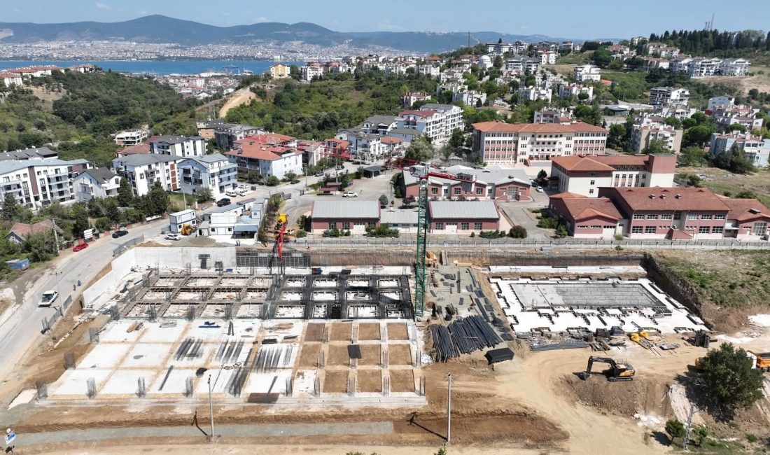 Gölcük Belediyesi tarafından Düzağaç Mahallesi’nde 12 bin 500 metrekarelik alana