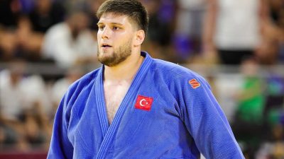 Kocaeli Büyükşehir Belediyesi Kağıtspor Kulübü’nün milli judocusu İbrahim Tataroğlu, İtalya’nın