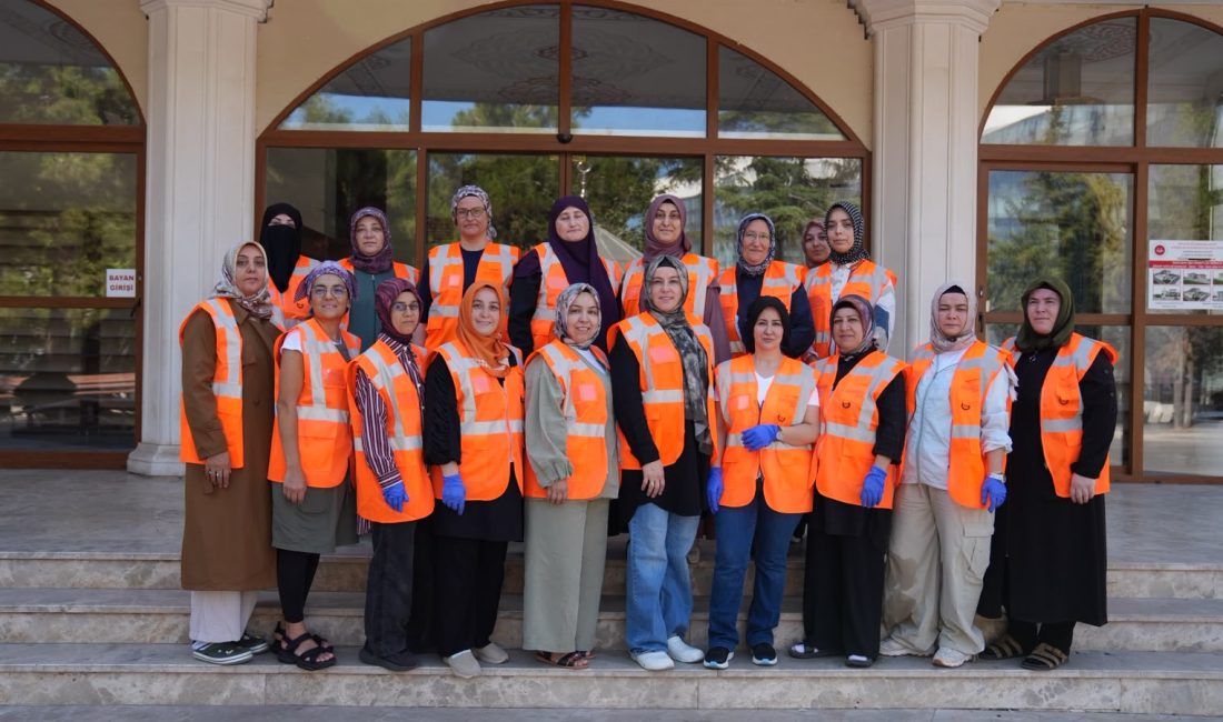 Kocaeli Büyükşehir Belediyesi bünyesinde hizmet veren Anne Şehir projesi, gönüllülük