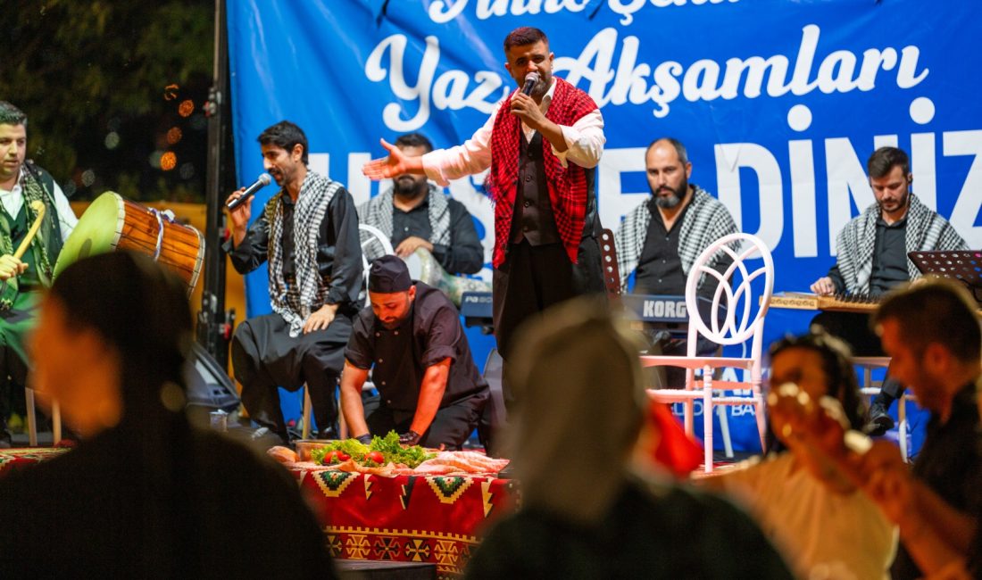 Kocaeli Büyükşehir Belediyesi tarafından düzenlenen “Anne Şehir Yaz Akşamları Etkinlikleri”,