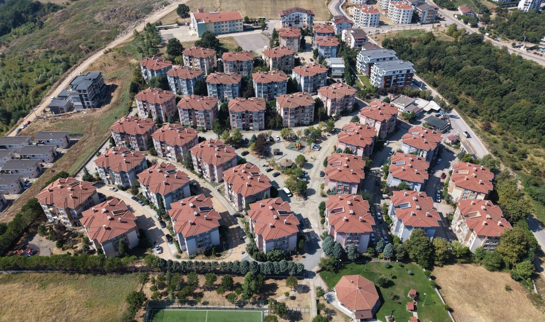 Başiskele Belediyesi, altyapı çalışmaları tamamlanan cadde ve sokaklarda üstyapı yenileme