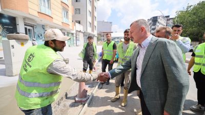 Çayırova’da ulaşım konforunu artıracak projeleri sahada inceleyen Kocaeli Büyükşehir Belediye