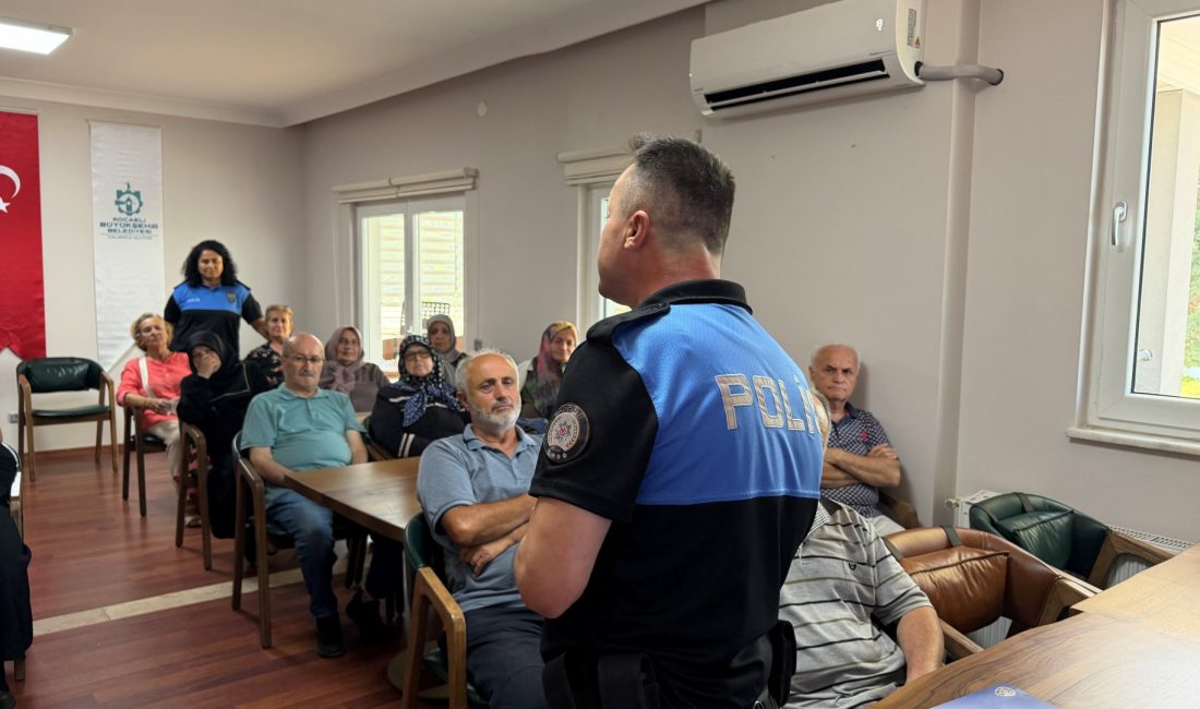 Kocaeli Büyükşehir Belediyesi, 65 yaş üstü vatandaşları dijital dünyanın yanı