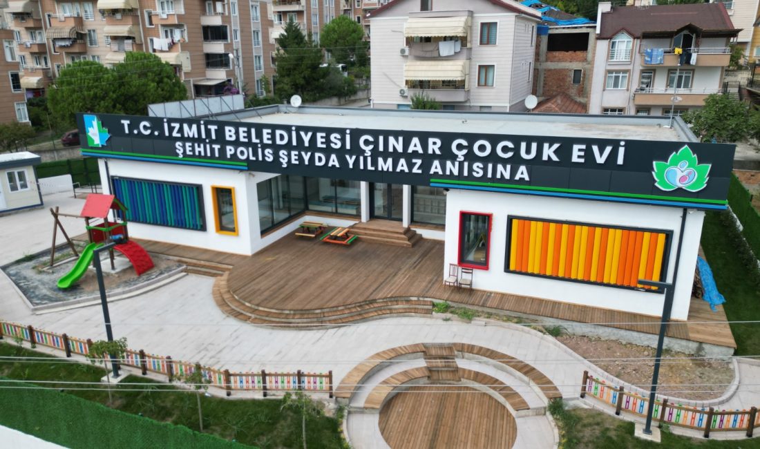 İzmit Belediyesi Çınar Çocuk Evleri’nde yeni dönem için yürütülen kura