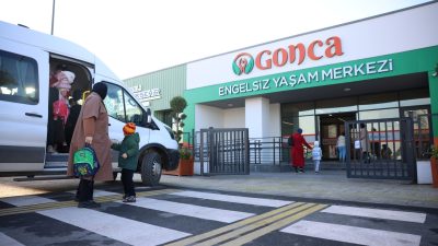 Kocaeli Büyükşehir Belediyesi bünyesinde faaliyet gösteren Gonca Engelsiz Yaşam Merkezi,