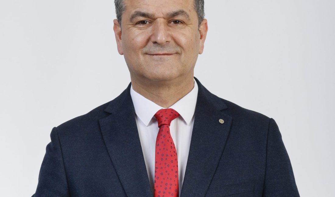 30 Ağustos Zafer Bayramı dolayısıyla bir mesaj yayımlayan Lütfü Obuz,