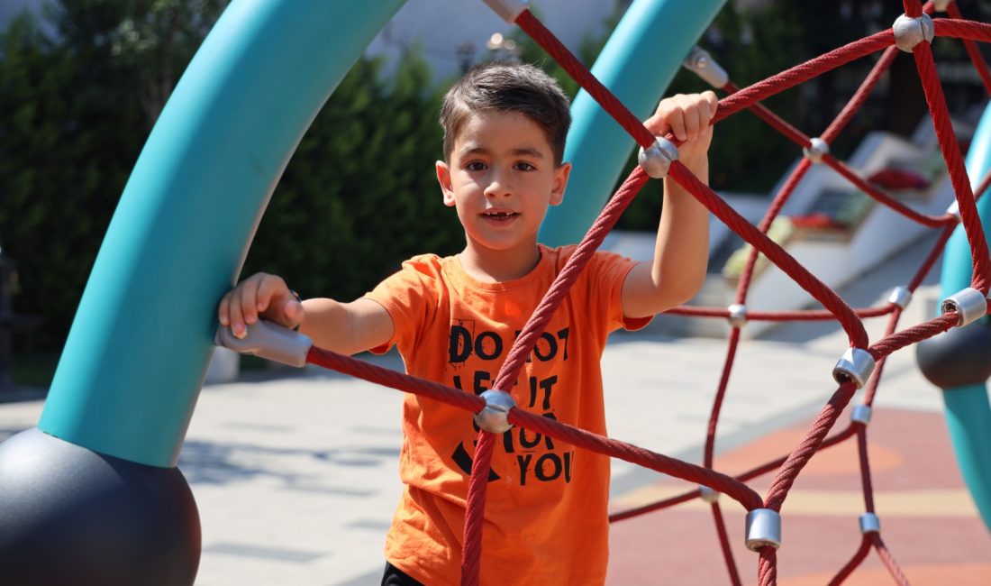 Kocaeli Büyükşehir Belediyesi tarafından İzmit kent merkezine kazandırılan Mola Park,