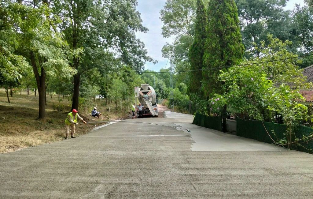 Kartepe Belediyesi, ilçe genelinde ulaşım konforunu artırmak ve yol kalitesini