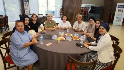 Kocaeli Büyükşehir Belediyesi, mahallelerde vatandaşlarla doğrudan iletişim kuran muhtarların bilgi