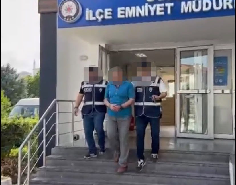 Kocaeli'nin Gölcük ilçesinde, FETÖ/PDY silahlı terör örgütüne üye olma suçundan