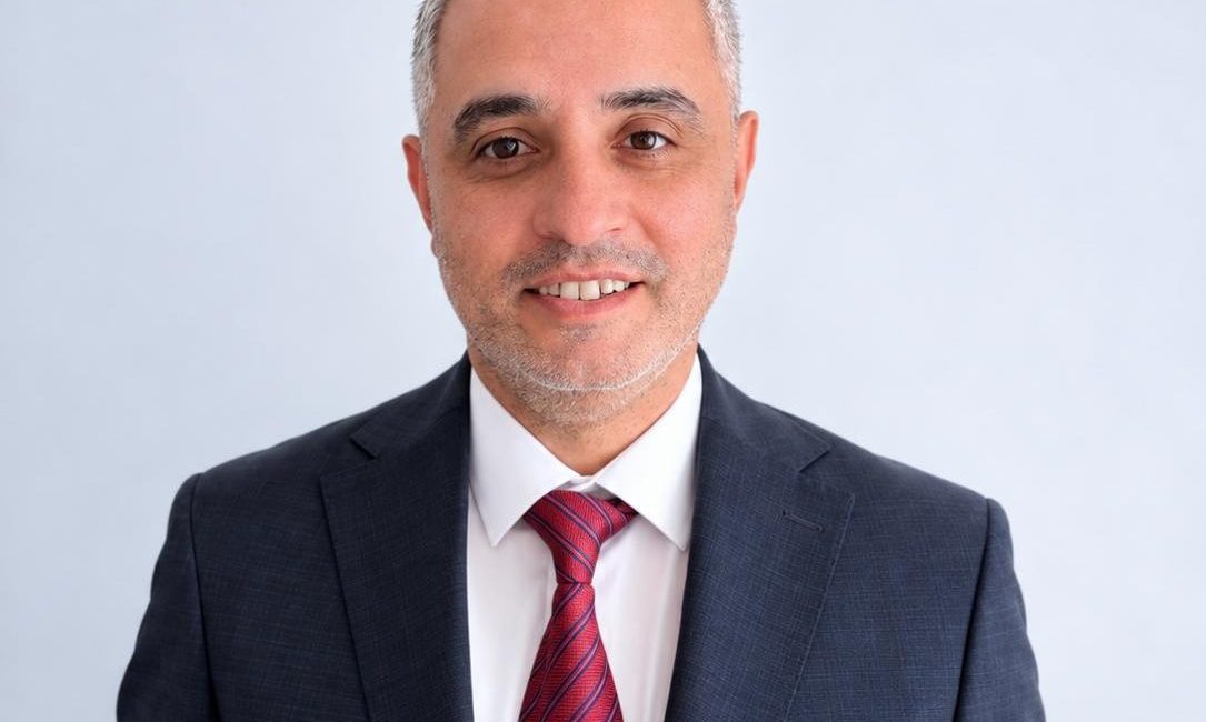 Yeni Parti İzmit İlçe Başkanlığı görevine getirilen Aydın Merih Kuruçelik,